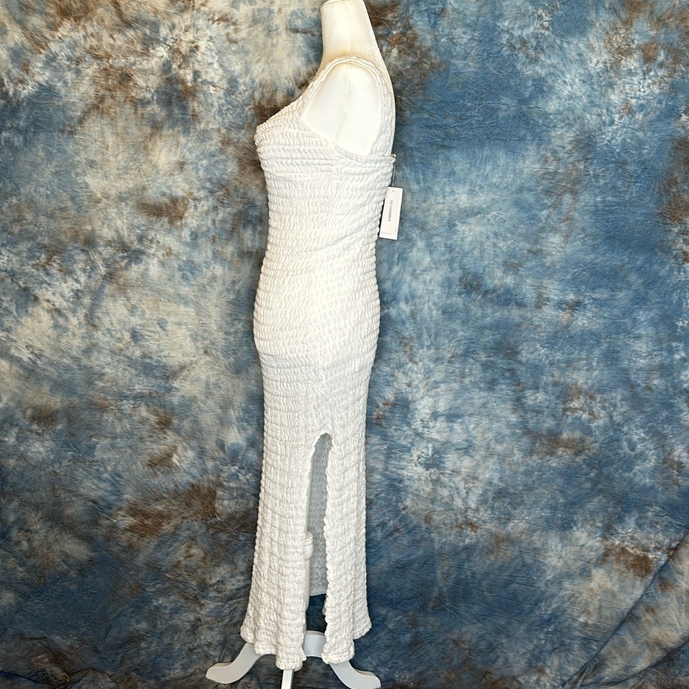 NWT No Comments White body con sheath dress with high slits Sz M - Picture 4 of 14